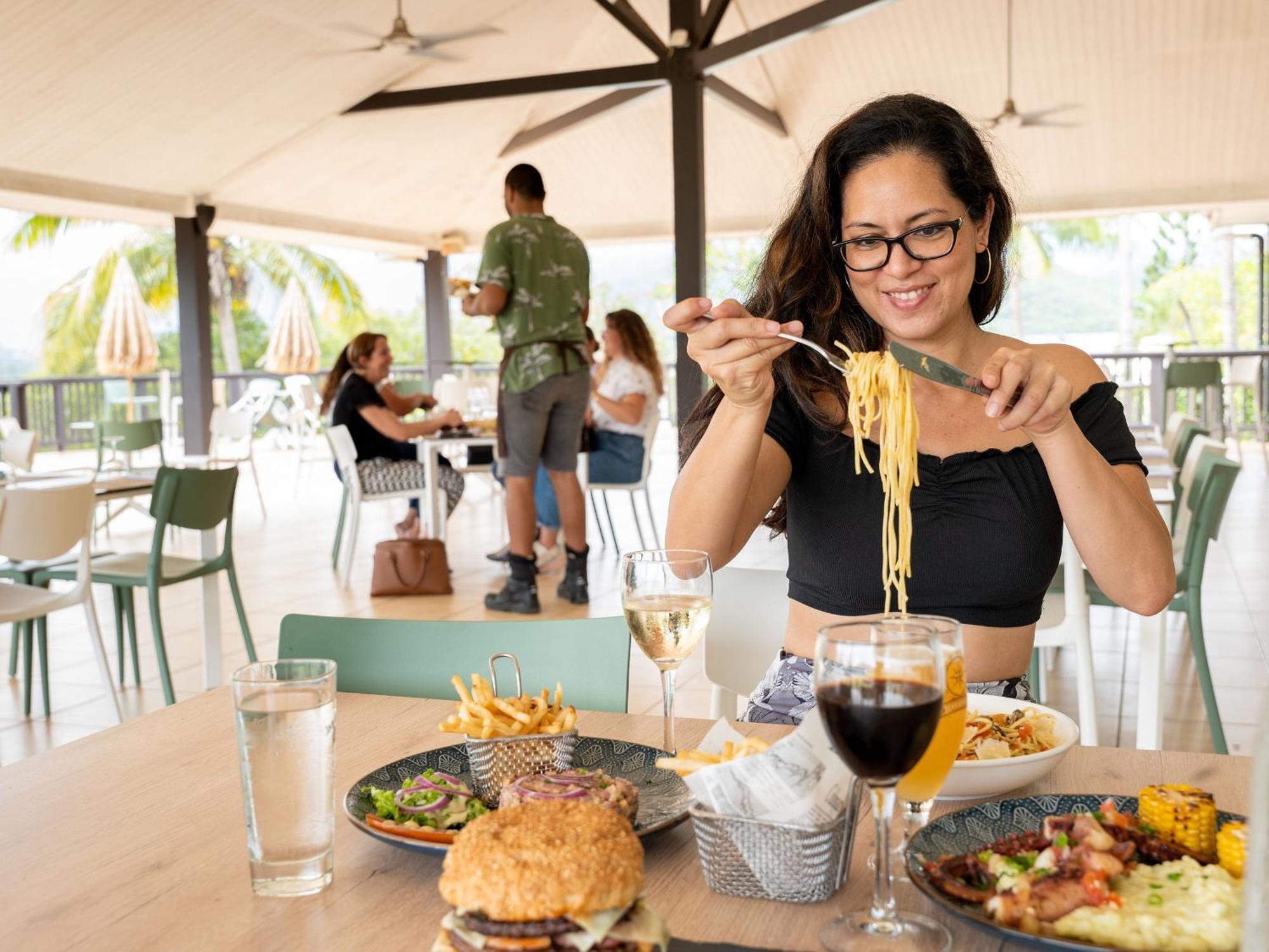 Rivland Resort Paita Ngoại thất bức ảnh